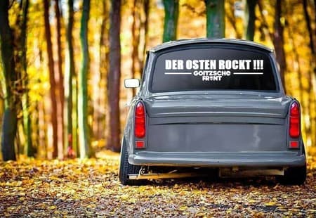 Aufkleber weiß "Der Osten rockt" 77x17cm