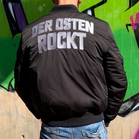 Goitzsche Front - DER OSTEN ROCKT - Bomberjacke – Bild 3