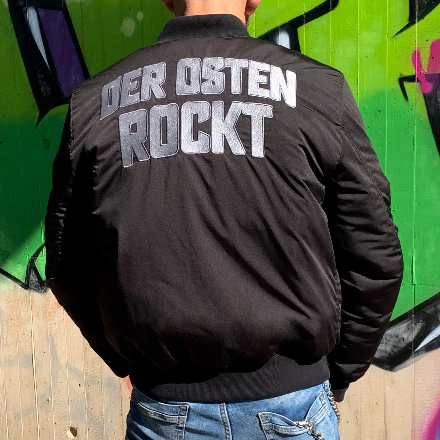 Goitzsche Front - DER OSTEN ROCKT - Bomberjacke – Bild 3